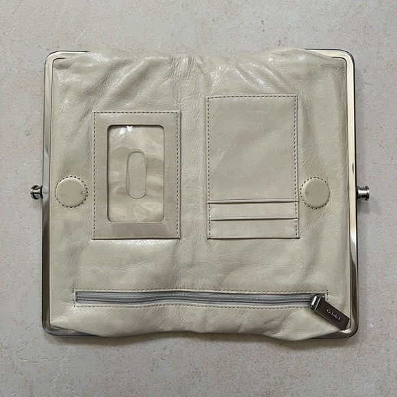 HOBO Wallet/clutch - Picture 2 of 3